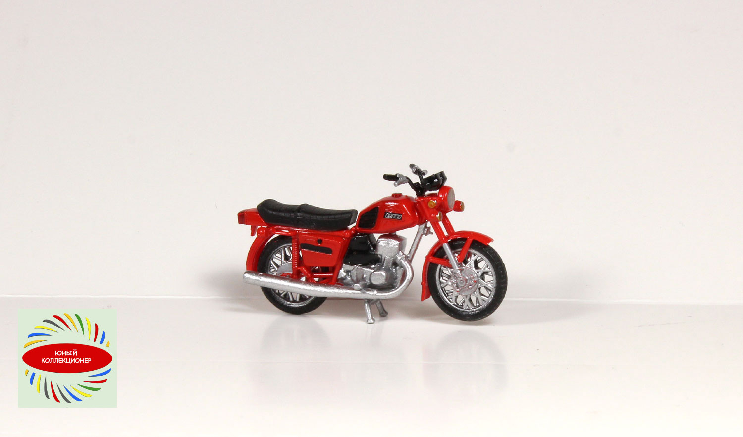 Планета-5 мотоцикл (красный), Юный коллекционер модель в масштабе 1:43 фото 1