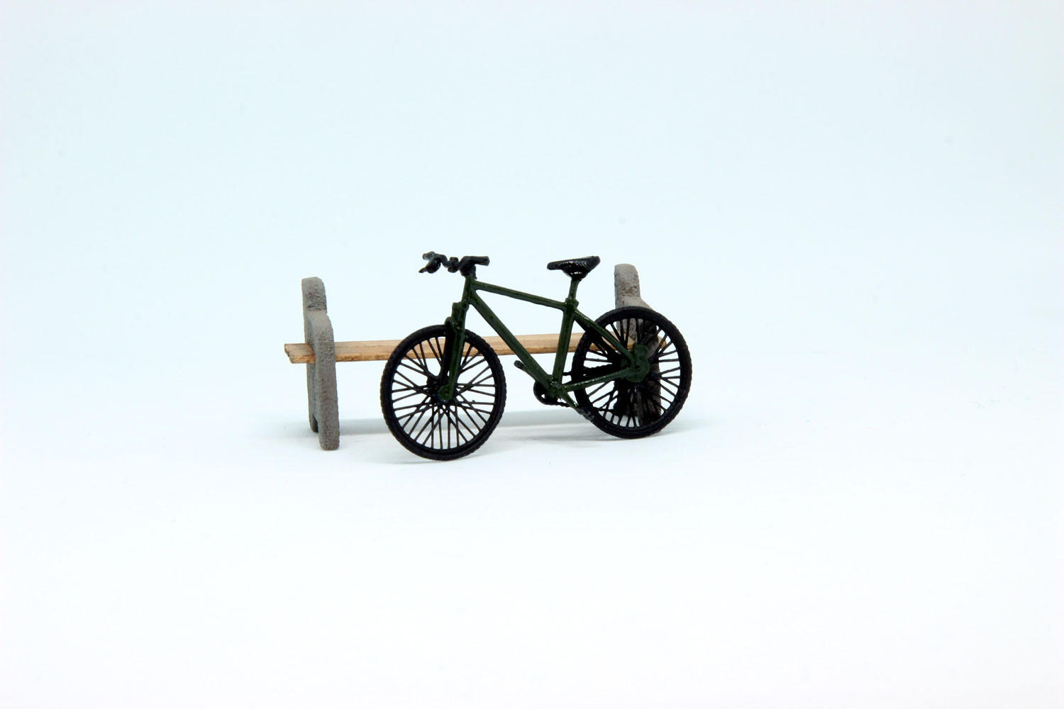 Велосипед без крыльев (зеленый) модель в масштабе 1:43 фото 1