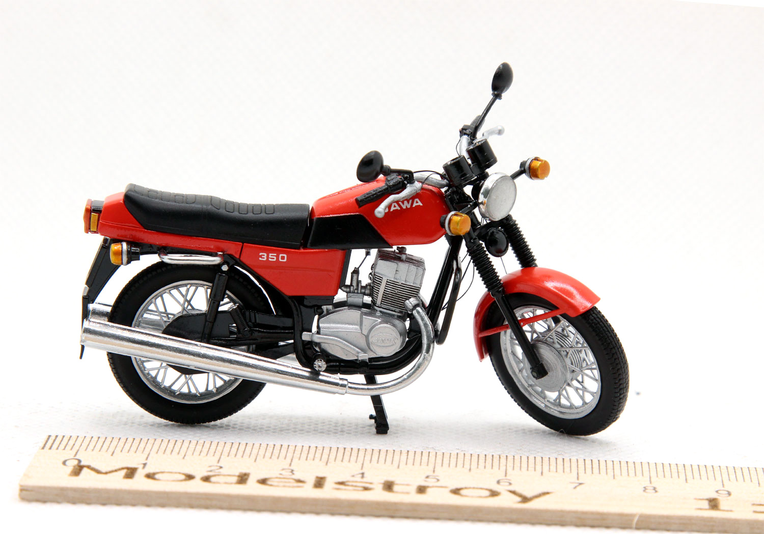 Ява-350-638, мотоцикл модель в масштабе 1:24 фото 1