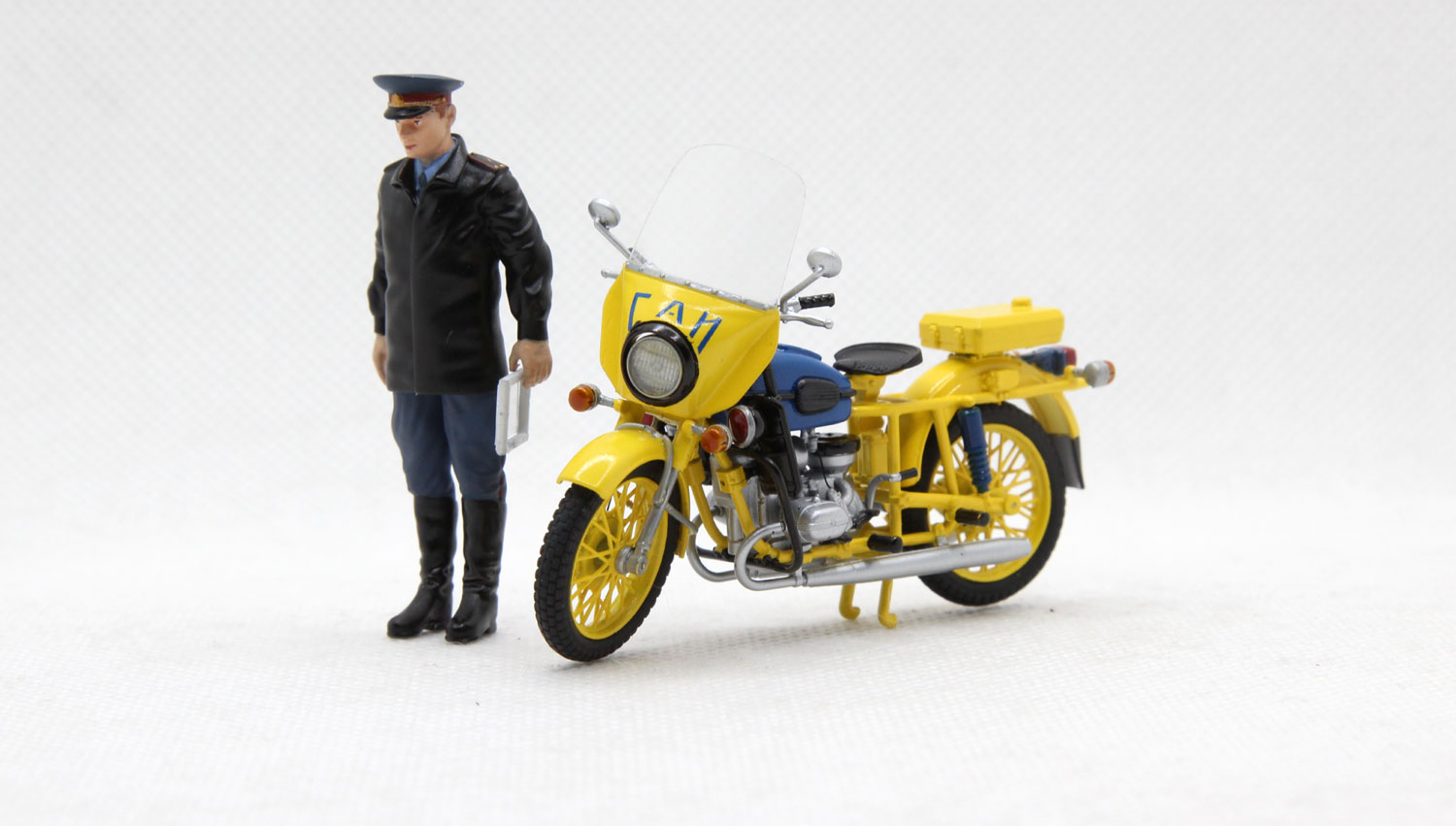 М-67 одиночный мотоцикл (из кф Инспектор гаи) модель в масштабе 1:35 фото 1