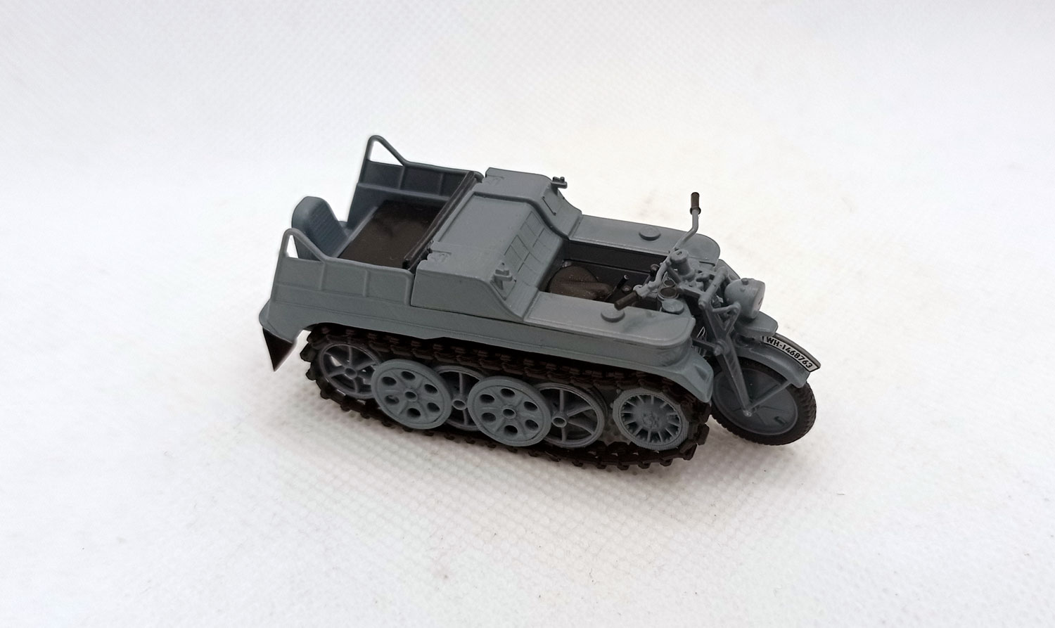  (Kettenkrad HK 101)    1:35  1