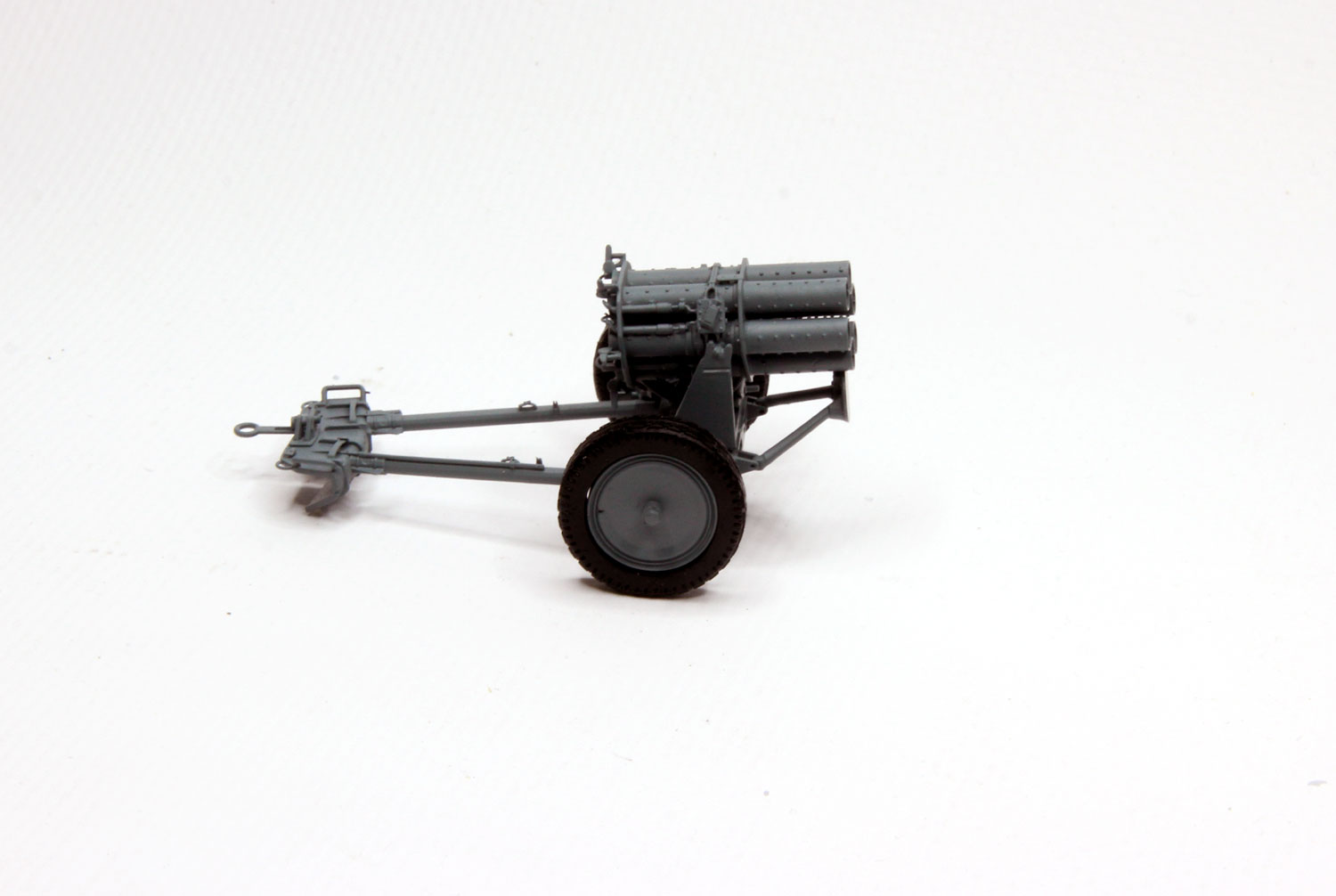 Nebelwerfer 41 шестиствольный миномёт (со сложенными станинами) модель в масштабе 1:35 фото 1
