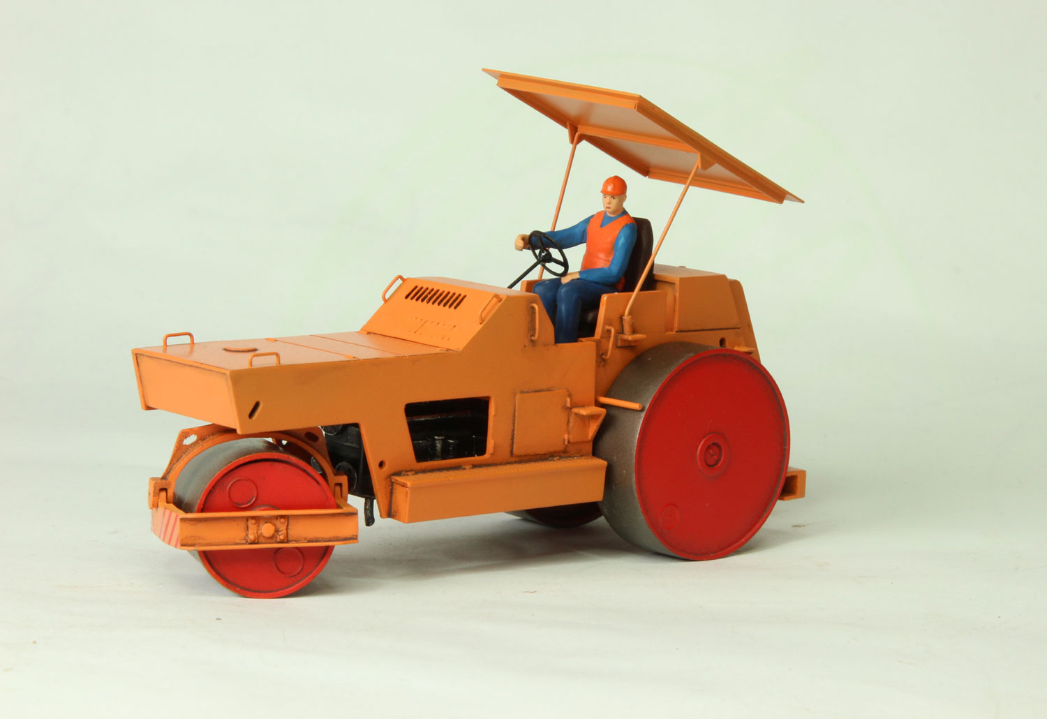 ��-48 �������� ����� (���������, ������� ������) ������ � �������� 1:43 ���� 1