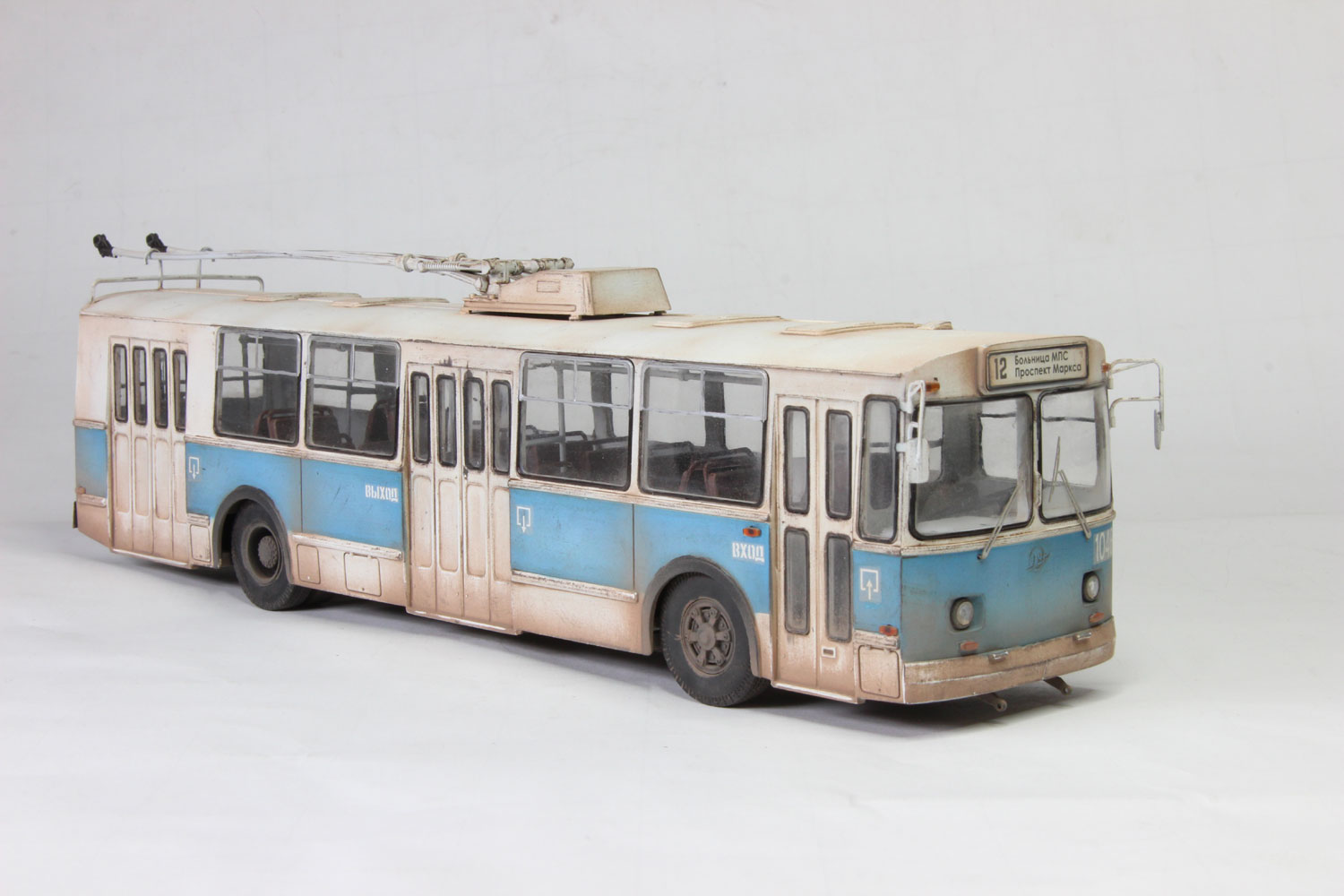 Коллекция троллейбусов зиу. ЗИУ-9 троллейбус. Троллейбус ЗИУ 9 салон. Сборная модель троллейбус ЗИУ-9. Троллейбус ЗИУ 1.