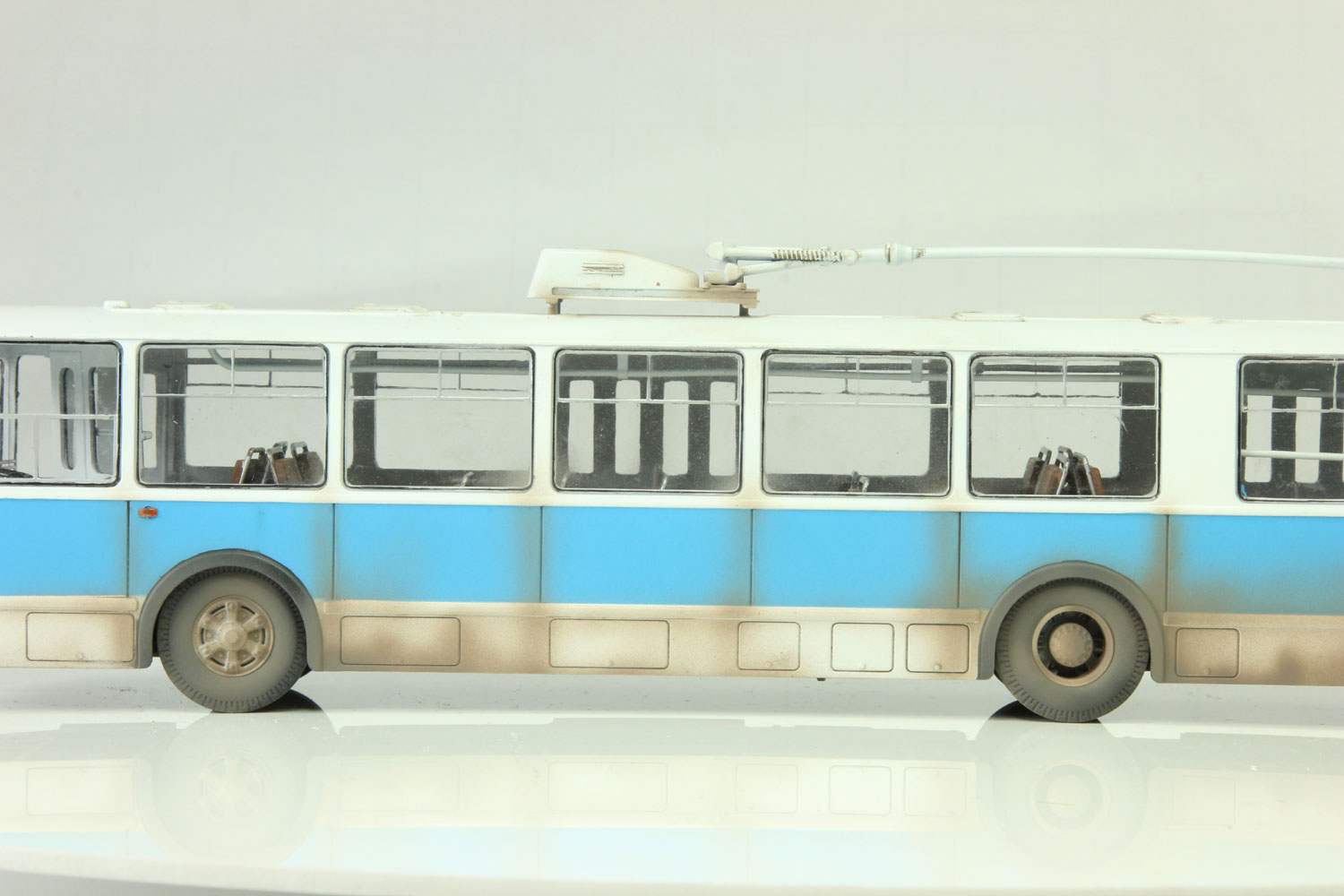 Коллекция троллейбусов зиу. ЗИУ-9 троллейбус. ЗИУ-9 1 43. Модель троллейбуса ЗИУ-682. ЗИУ 9 AVD.