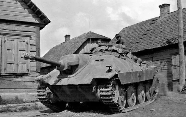 ������ �����. Hetzer ������ � �������� 1:43 ���� 1